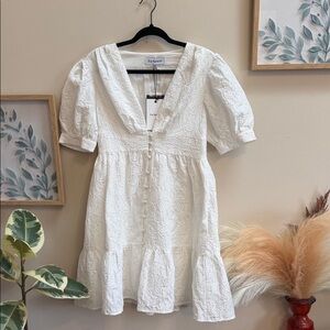 Elegant White Puff Sleeve Dress